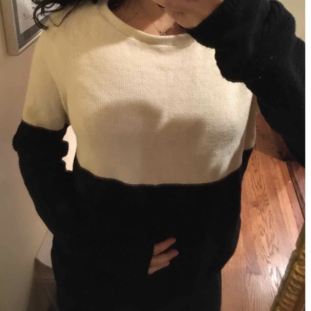 Banana Republic Black and White Sweater